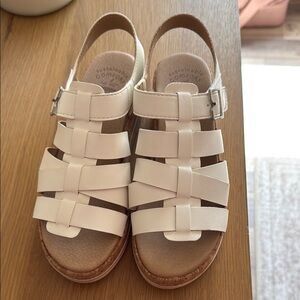 Women’s White Sandals